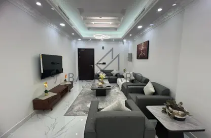 شقة - 2 غرف نوم - 3 حمامات للايجار في شارع الوعب - الوعب - الدوحة