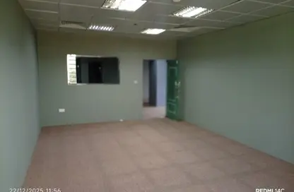 مساحات مكتبية - استوديو - 1 حمام للايجار في مبنى سلوي التجاري - طريق سلوى - الدوحة