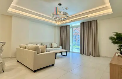 Apartment - 1 Bedroom - 2 Bathrooms for rent in Gewan Island - The Pearl Island - Doha