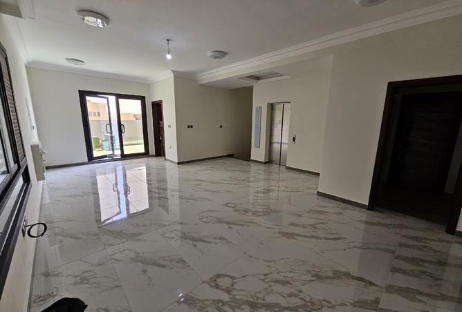 962493 - Property Main Image