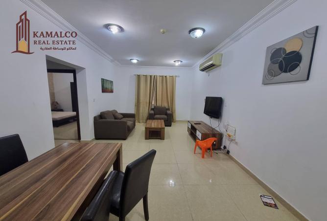 932840 - Property Image 2
