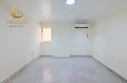Apartment - 2 Bedrooms - 1 Bathroom for rent in Muntazah 7 - Al Muntazah - Doha