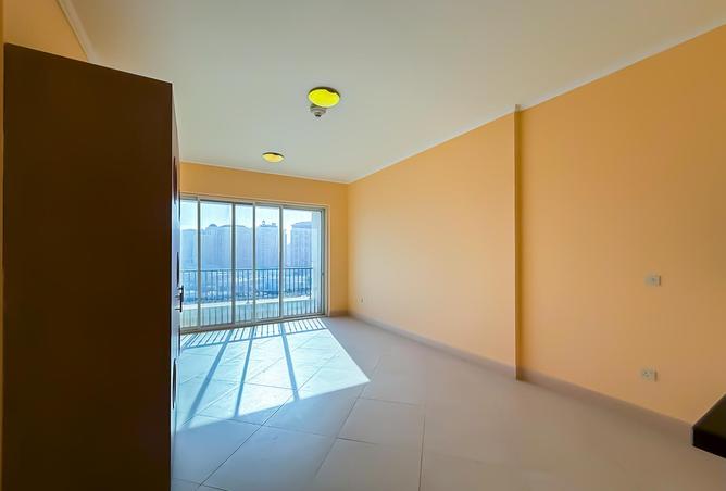 913268 - Property Image 2