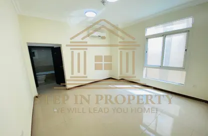 Apartment - 2 Bedrooms - 2 Bathrooms for rent in Al Mansoura - Al Mansoura - Doha