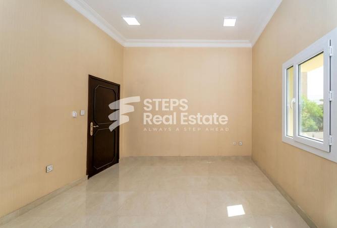 958903 - Property Image 3