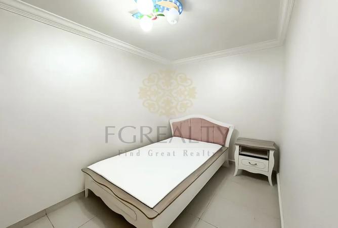933552 - Property Image 3