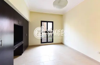 Apartment - 3 Bedrooms - 4 Bathrooms for rent in Nobili - Qanat Quartier - The Pearl Island - Doha