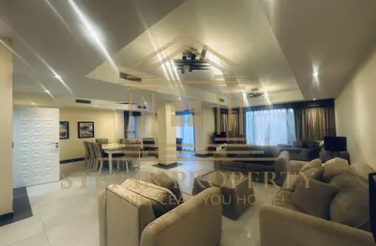 Villa - 4 Bedrooms - 6 Bathrooms for rent in Wadi Al Markh - Muraikh - AlMuraikh - Doha