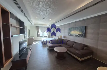 Apartment - Studio - 1 Bathroom for rent in Porto Arabia - The Pearl Island - Doha