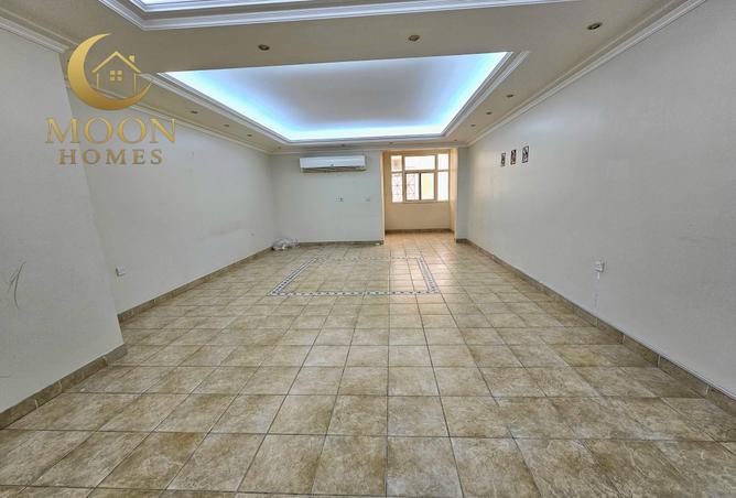 987231 - Property Main Image