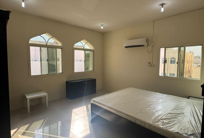 995342 - Property Image 2