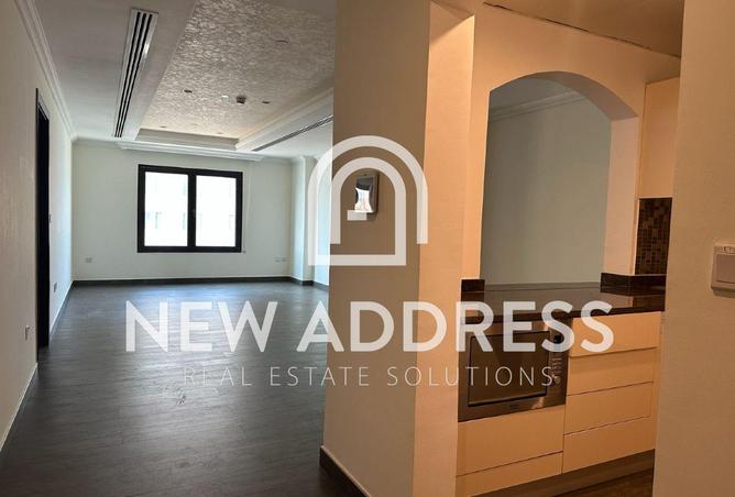 943697 - Property Image 2