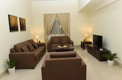 Living Room image for: Apartment - 2 Bedrooms - 2 Bathrooms for rent in Fereej Bin Mahmoud South - Fereej Bin Mahmoud - Doha, Image 1
