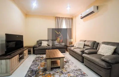 Apartment - 3 Bedrooms - 2 Bathrooms for rent in Al Sadd Road - Al Sadd - Doha