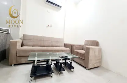Apartment - 1 Bedroom - 1 Bathroom for rent in Umm Ghuwailina 4 - Umm Ghuwailina - Doha