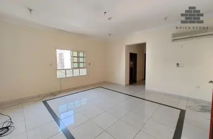 Apartment - 1 Bedroom - 1 Bathroom for rent in Salaja Street - Doha Al Jadeed - Doha