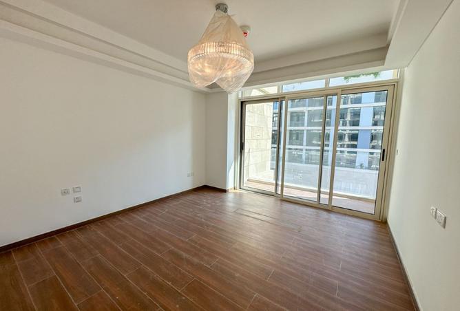 983035 - Property Image 3