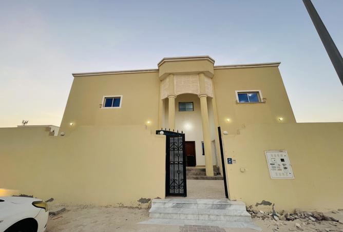 942011 - Property Image 2