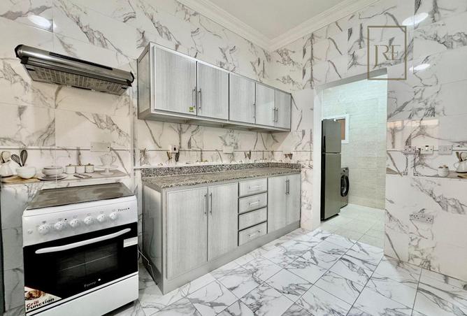 957405 - Property Image 3