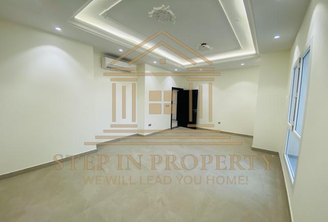 934305 - Property Image 3