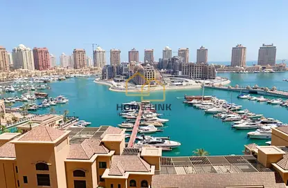 شقة - 3 غرف نوم - 4 حمامات للبيع في طريق بورتو الغربي - بورتو أرابيا - جزيرة اللؤلؤة - الدوحة
