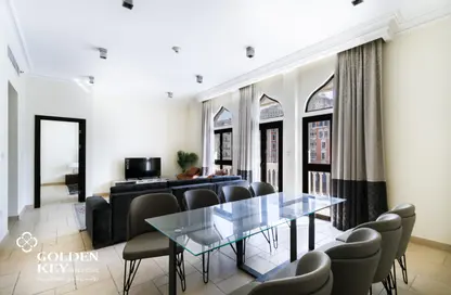 Living / Dining Room image for: Apartment - 2 Bedrooms - 3 Bathrooms for rent in Gondola - Qanat Quartier - The Pearl Island - Doha, Image 1