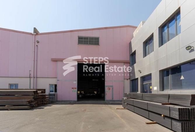 956873 - Property Image 3