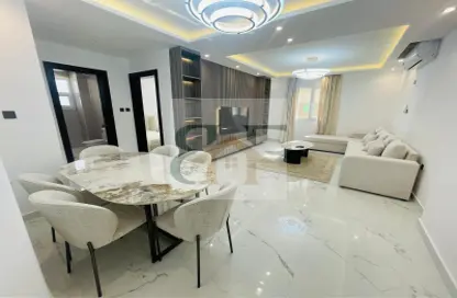 Apartment - 2 Bedrooms - 2 Bathrooms for rent in Umm Ghwailina Comm - Umm Ghuwalina - Umm Ghuwailina - Doha