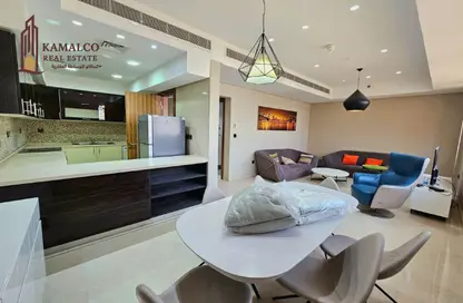 شقة - غرفة نوم - 2 حمامات للايجار في ام غوالينا تجارية - ام غويلينا - أم غويلينا - الدوحة