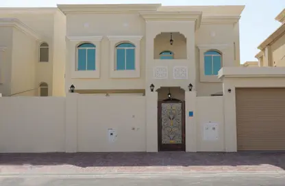 فيلا - 4 غرف نوم - 6 حمامات للايجار في الثمامة - الثمامة - الدوحة
