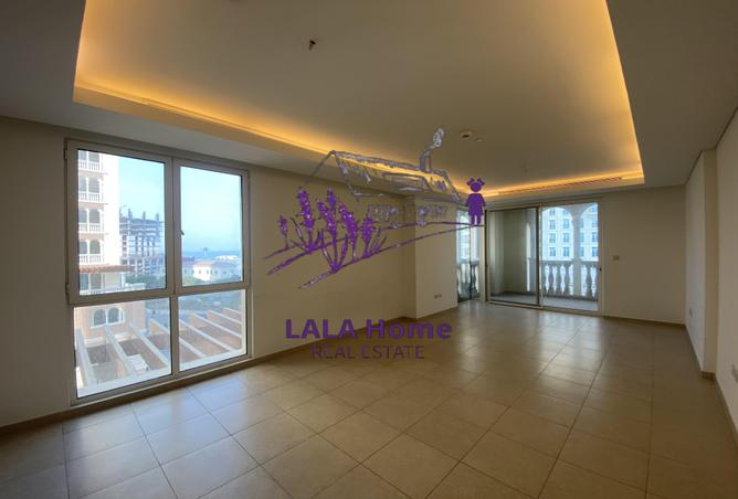 818993 - Property Image 2