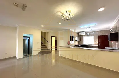 Villa - 5 Bedrooms - 4 Bathrooms for rent in Wadi Al Markh - Muraikh - AlMuraikh - Doha