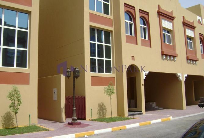 927739 - Property Image 2