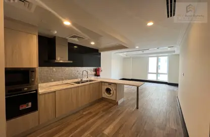 Apartment - Studio - 1 Bathroom for rent in Imperial Diamond - Viva Bahriyah - The Pearl Island - Doha