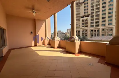 Apartment - 2 Bedrooms - 3 Bathrooms for rent in Tower 7 (Ferrari Tower) - Porto Arabia - The Pearl Island - Doha