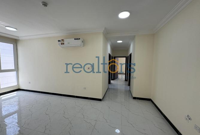 997052 - Property Image 2