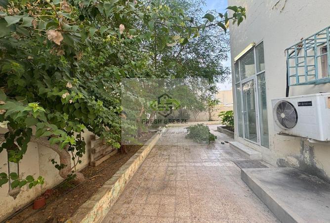 998634 - Property Image 3