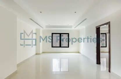 Apartment - 1 Bedroom - 2 Bathrooms for rent in West Porto Drive - Porto Arabia - The Pearl Island - Doha