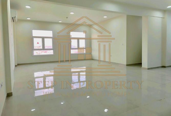 996507 - Property Image 2