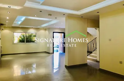 مجمع سكني - 3 غرف نوم - 4 حمامات للايجار في شارع الوعب - الوعب - الدوحة