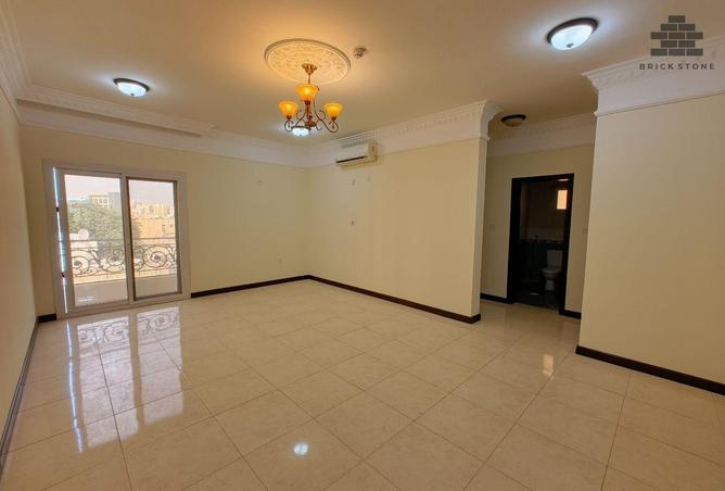 995027 - Property Image 3