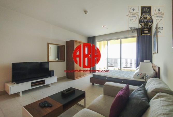 982724 - Property Image 2