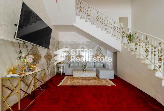 930480 - Property Image 2