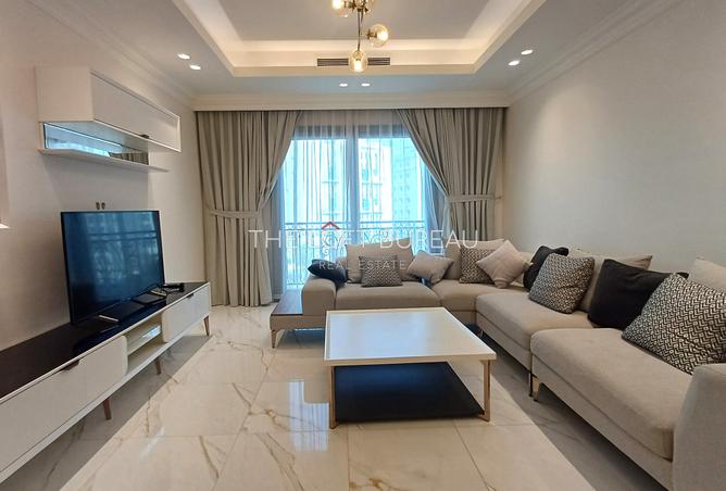 887701 - Property Image 2
