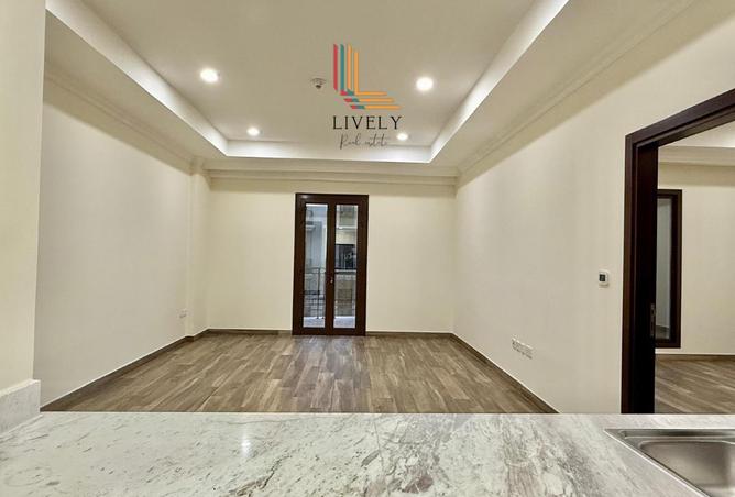 987838 - Property Image 3