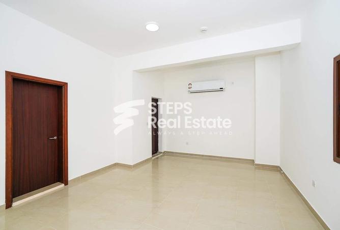 Apartment - 1 Bathroom for rent in Bu Hamour Street - Abu Hamour - Doha
