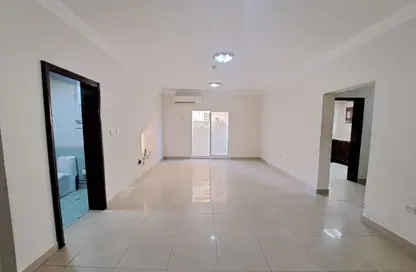 شقة - 2 غرف نوم - 2 حمامات للايجار في منتزه 7 - المنتزه - الدوحة