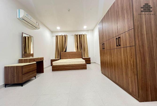 977913 - Property Image 3