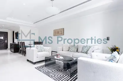Apartment - 2 Bedrooms - 3 Bathrooms for rent in East Porto Drive - Porto Arabia - The Pearl Island - Doha