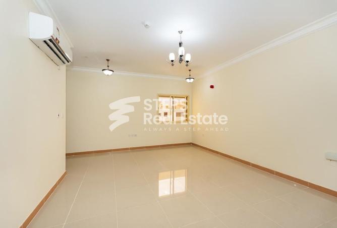 954966 - Property Main Image